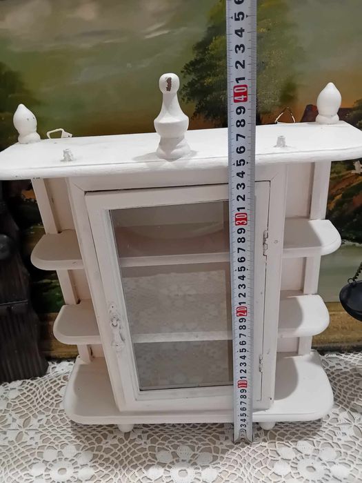 Етажерка,бижутерка,табуретка