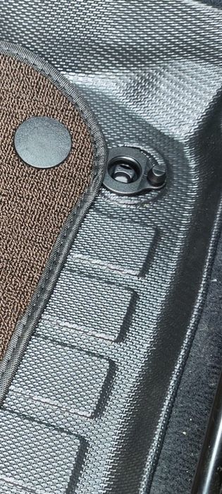 Продам коврик на Camry 50