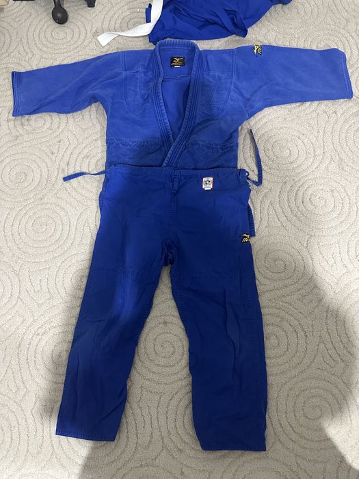 Кимоно mizuno оригинал 170