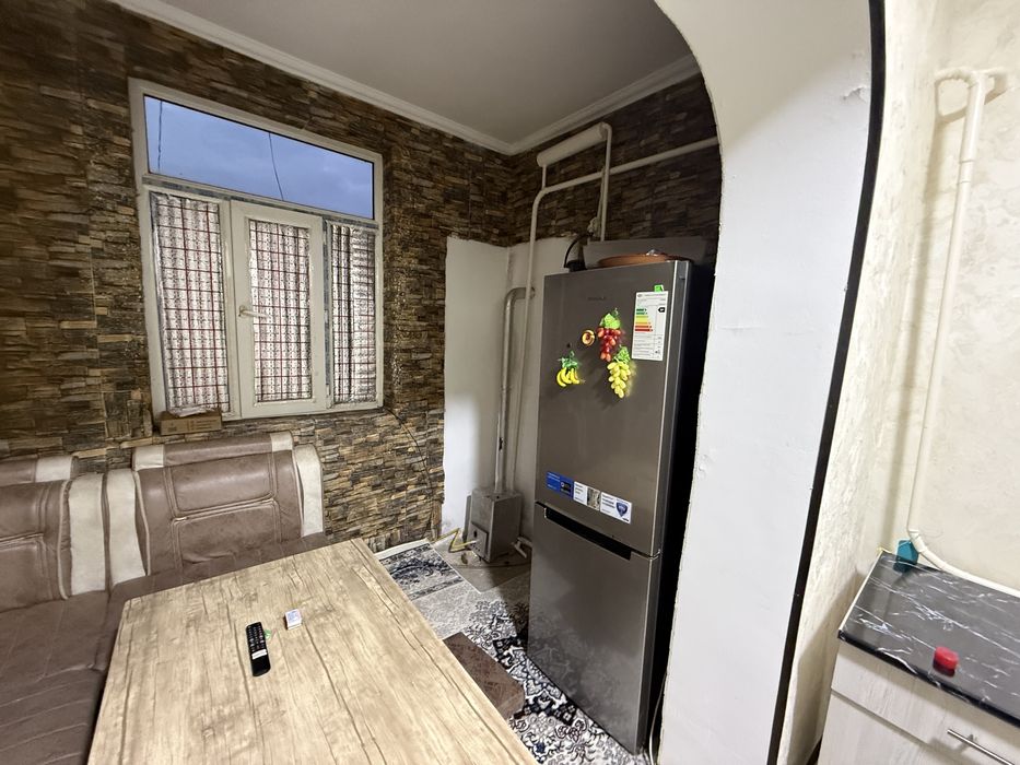 6-mikrarayonda urganch markazinda park yonda 1-xonali 36m2 kv sotiladi