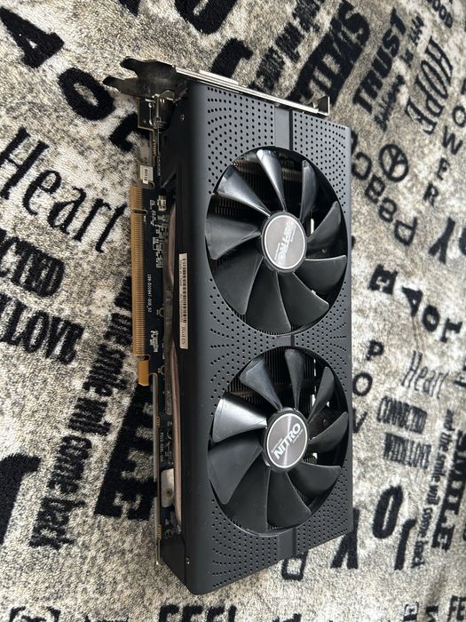 Pachet PC Gaming - i5 10400F (Box) / Carcasă sticlă + Sursă 700W