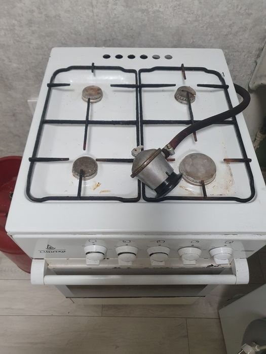 Продам газ плиту вместе с балоном