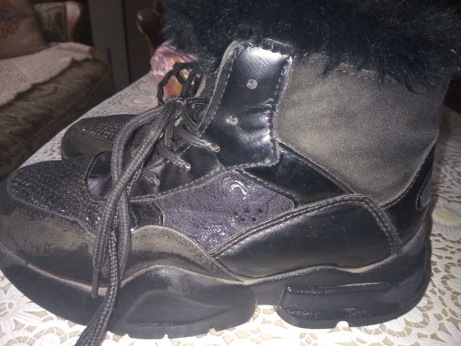 Красиви детски зимни боти, 10 лв.