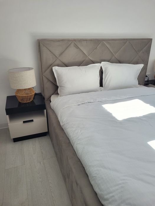 Persoana fizica închiriez apartament 3 camere