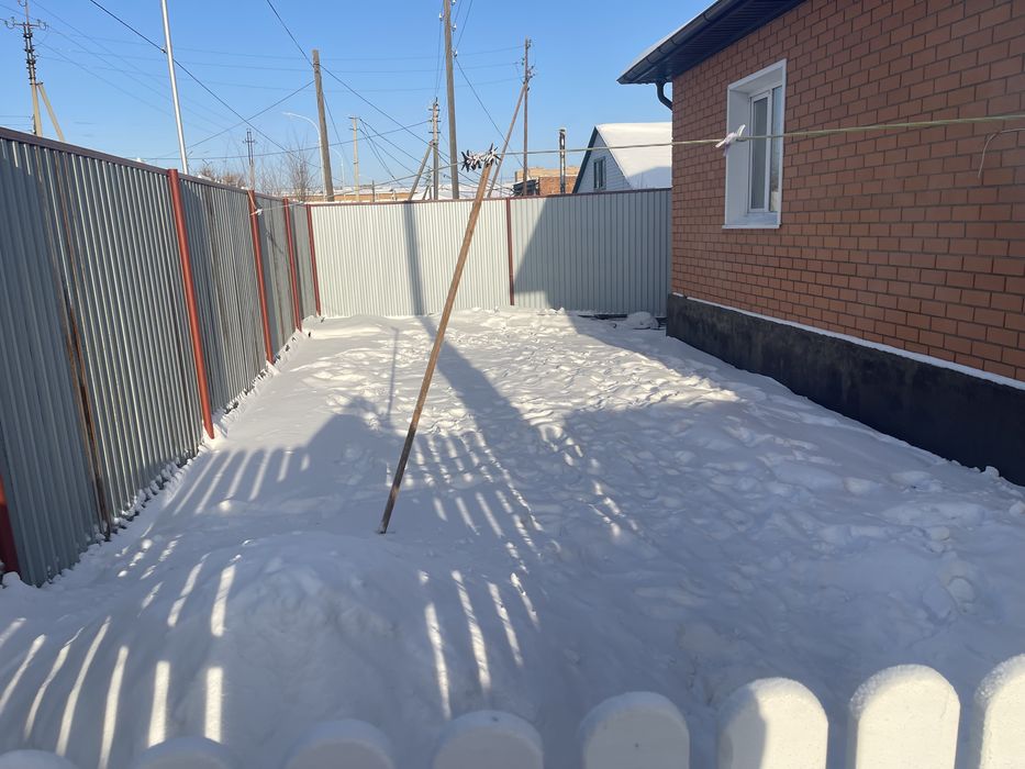 Дом в центре район 3 школы !