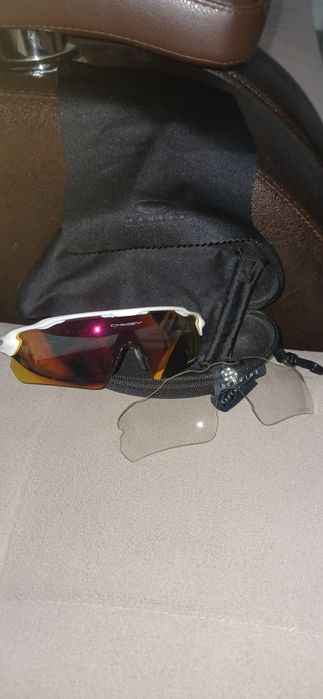 Продам очки oakley новые