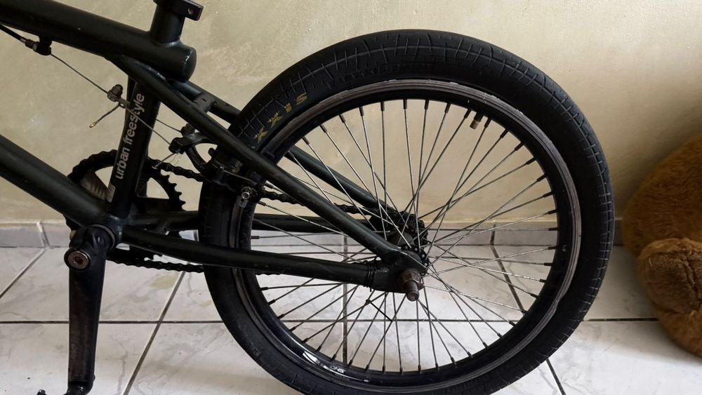 BMX  IPULSE, cască de la oxelo