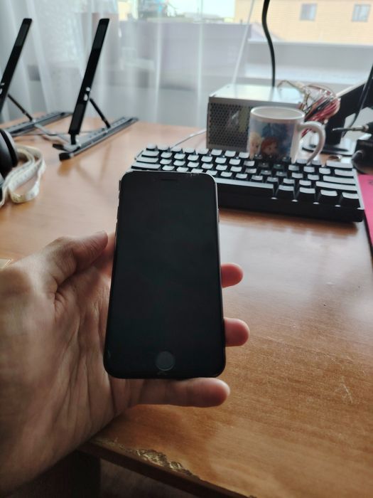 iphone SE2 100% акб