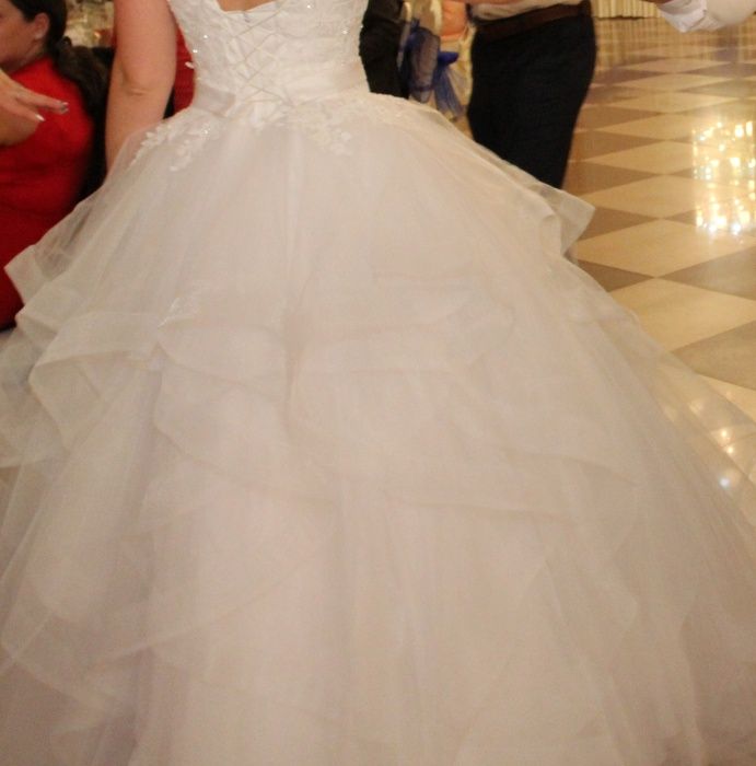 Дизайнерска булчинска рокля