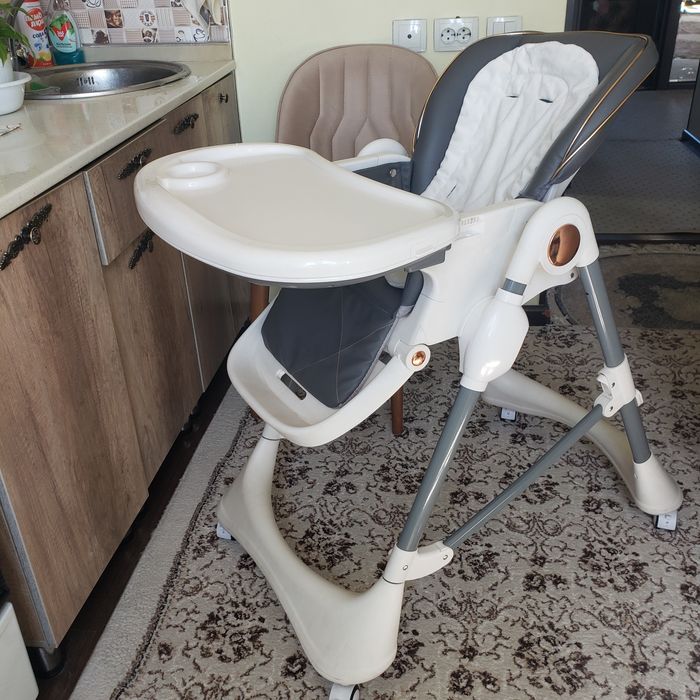 Стул для кормление детей!