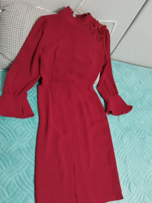 Платье и в мир и в пир