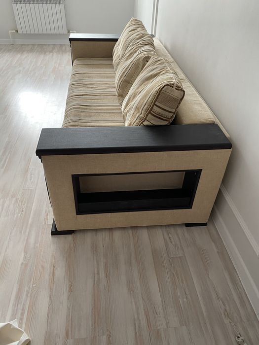 Отдам раскладной диван даром