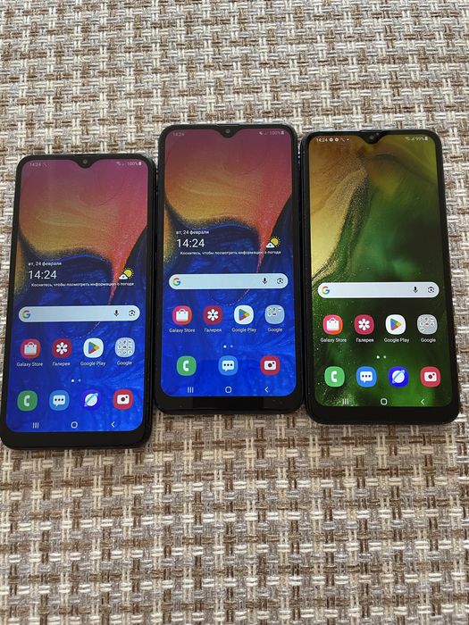 Продам Samsung galaxy A10. 2/32