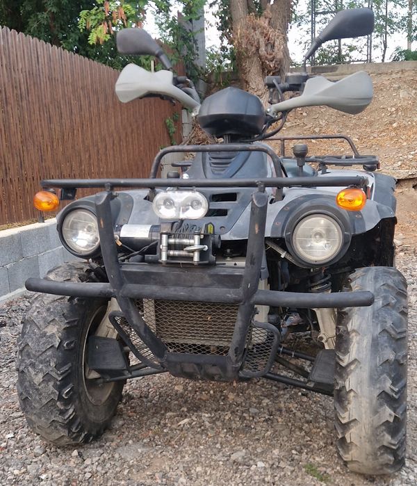Vând atv linhai worker 300 cm³ an 2014 4x4