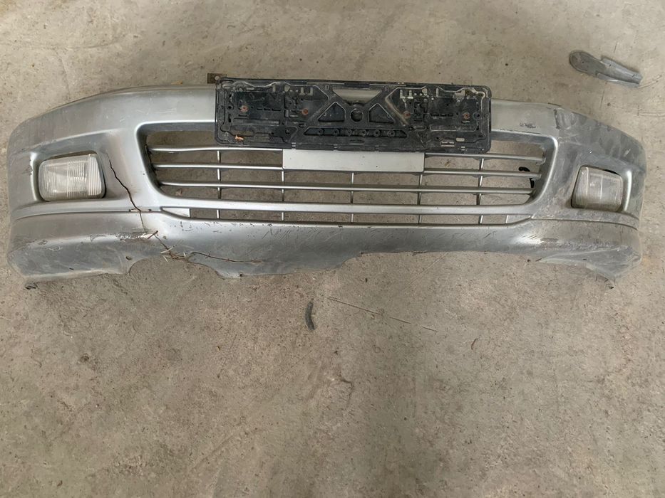 Передний Бампер Митсубиси Галант Акула