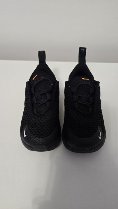 Adidasi Nike Air marimea 22