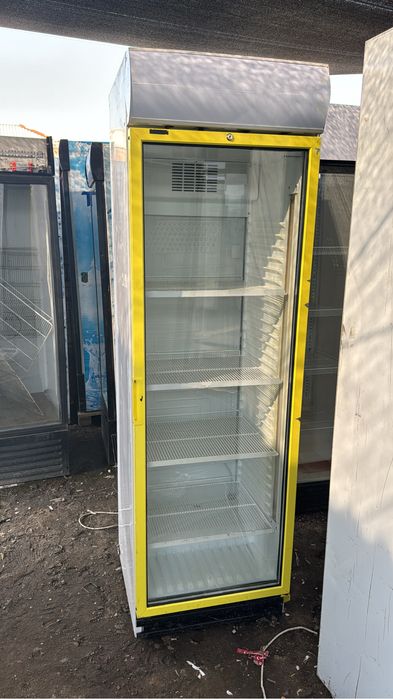 Витрины холодильники