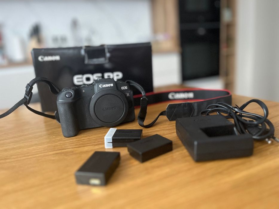 Фотоапарат Canon RP