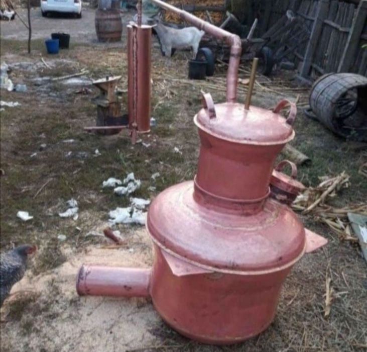 Vand un cazan de facut palinca