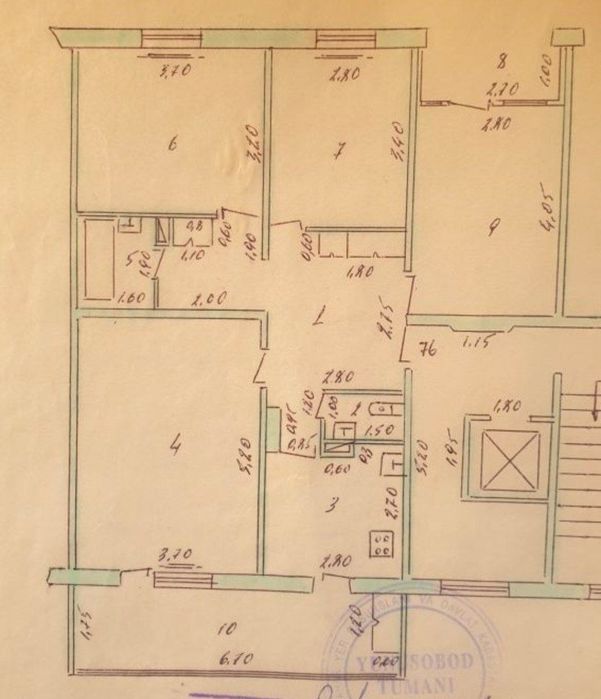 Продается квартира Юнусабад 12кв 4/7/9