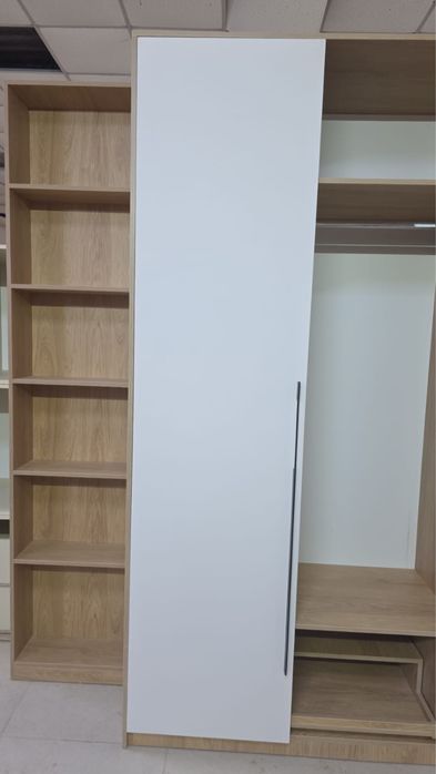 Шкаф для прихожей зоны