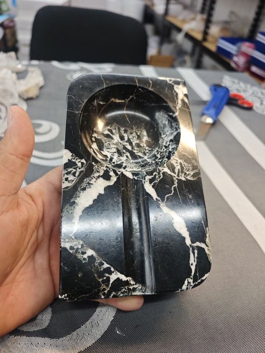 Пепелник за пури от камък черен Заир