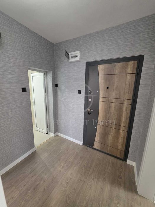 Продава се Тристаен апартамент в Пловдив, Кършияка - 78 кв.м за 1111 €/кв.м - Снимка #16