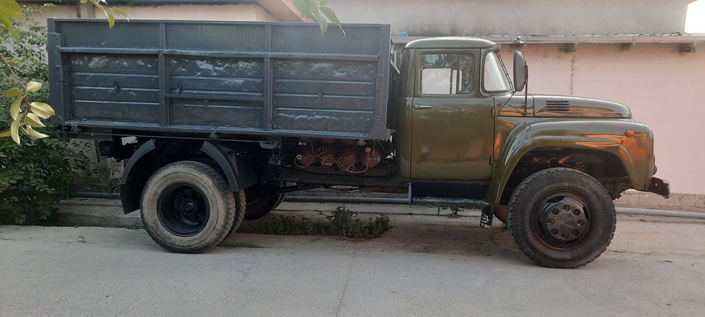 Заватской  Селхоз  Зил  самсвал  130  сотилади