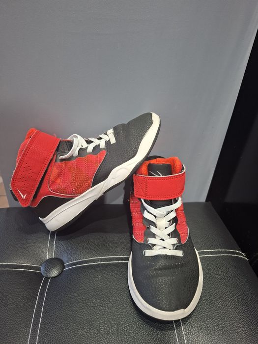 Adidasi de baschet Tarmak