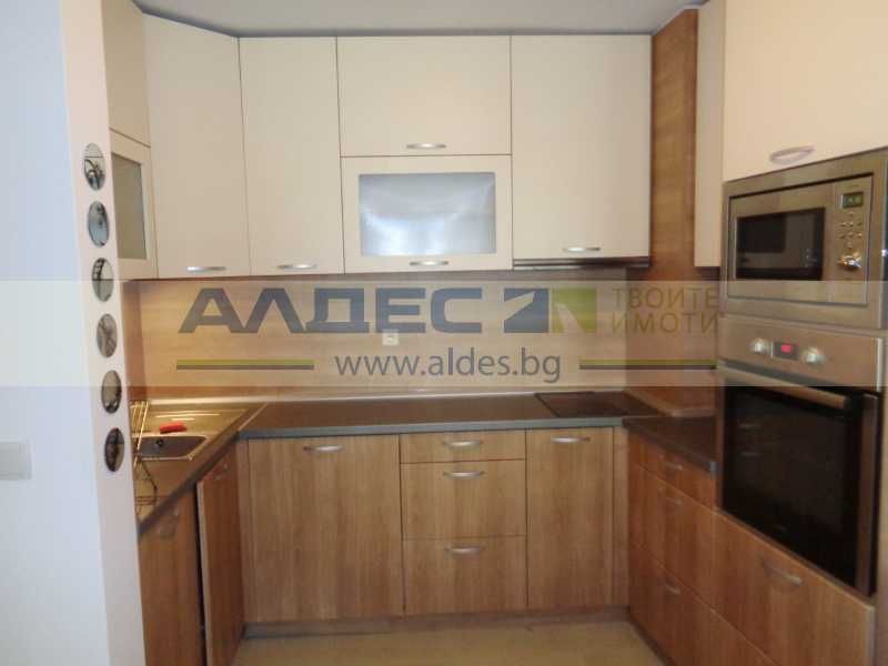 Дава се под наем Двустаен апартамент в София, Лозенец - 72 кв.м за 614 € - Снимка #2