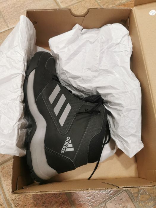 Маратонки Адидас