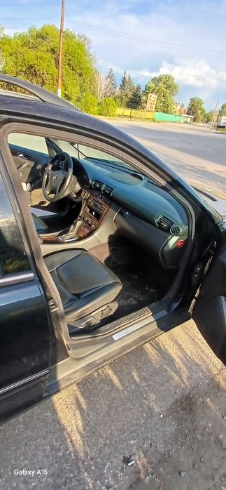 Mercedes C220 2.2 146 коня