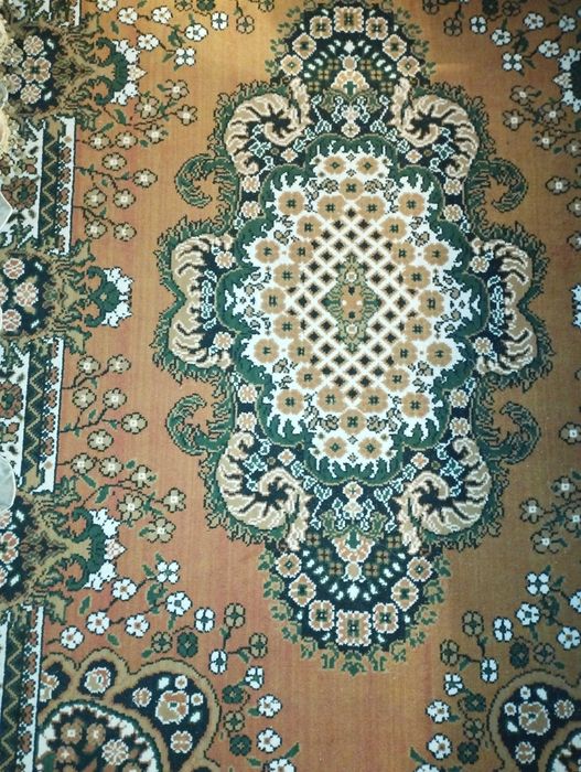 Продам ковры в хорошем состоянии