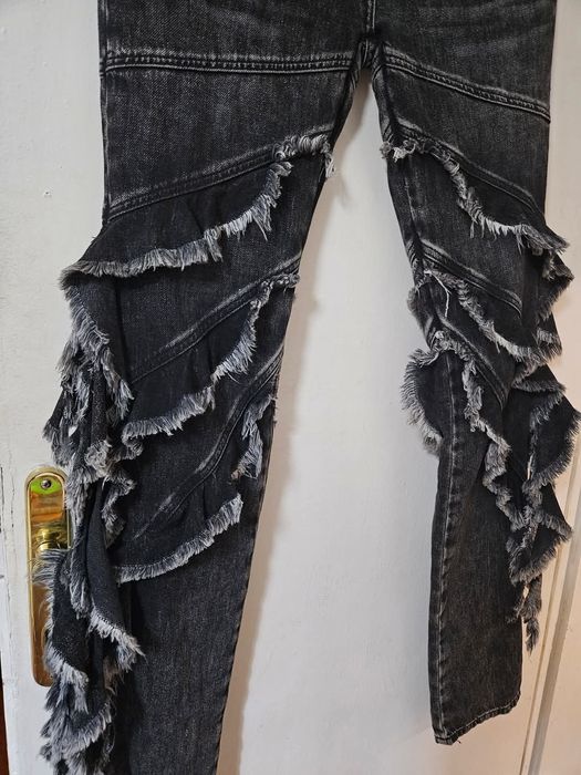 Нови дънки на Blumarine