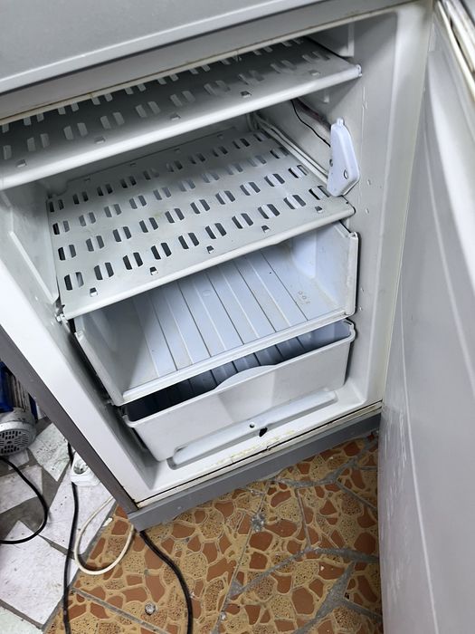 Продам холодильник Индезит