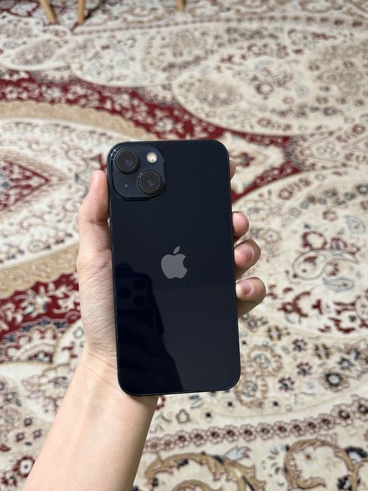 Продаю iPhone 13 на 128 GB.
