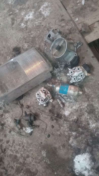 Запчасти на мерседес 124