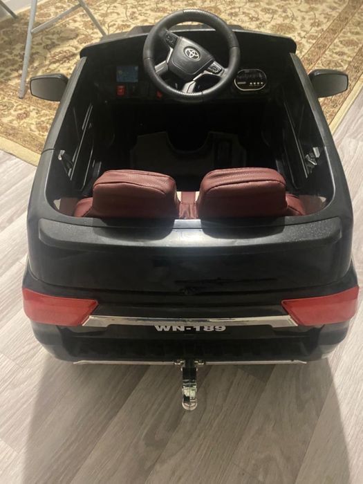 Продам машинку детская