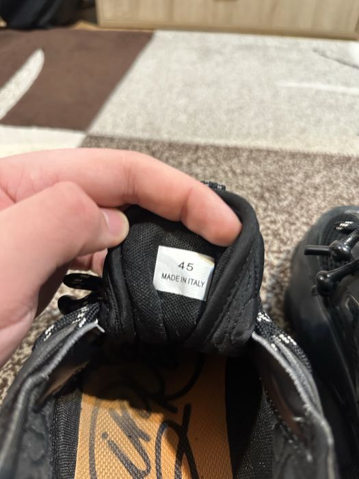 versace chain reaction