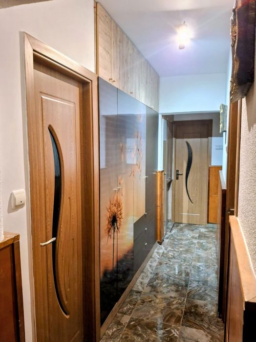 Închiriez  camera in apartament
