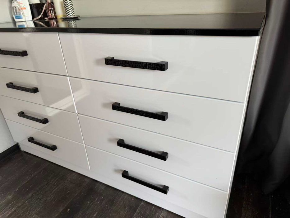 Дизайнерски Гардероб и Скрин с блум механизми,Тоалетка с лед огледало