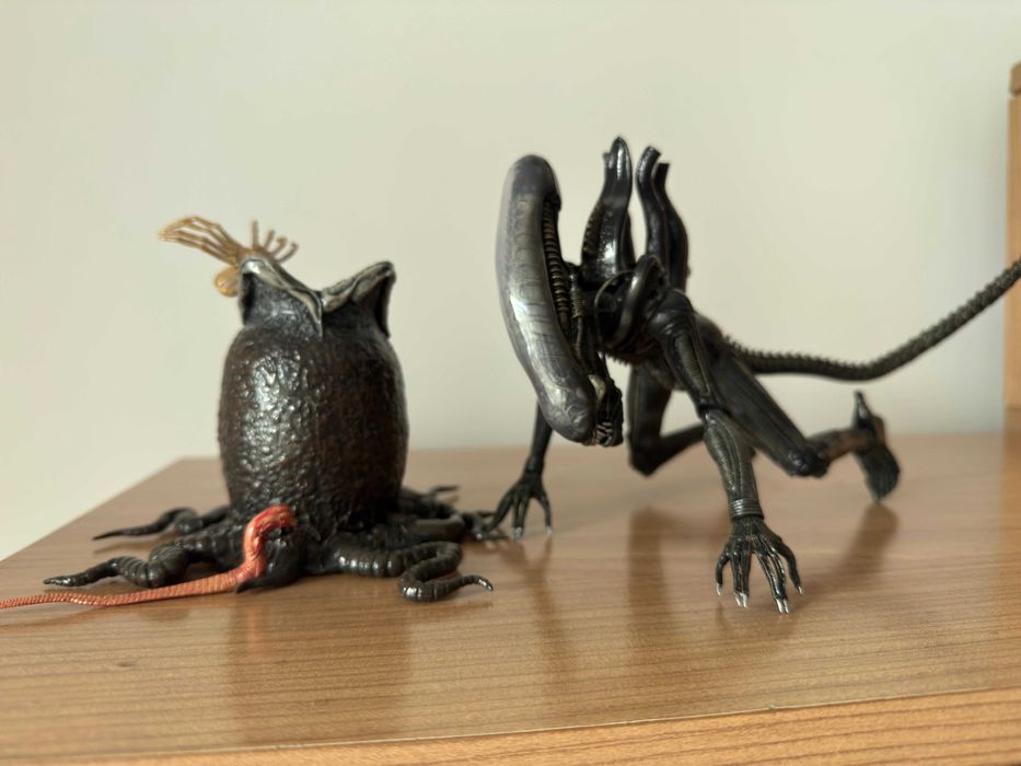 Figurină Alien 1979 NECA Ultimate Big Chap 23 cm – Nouă