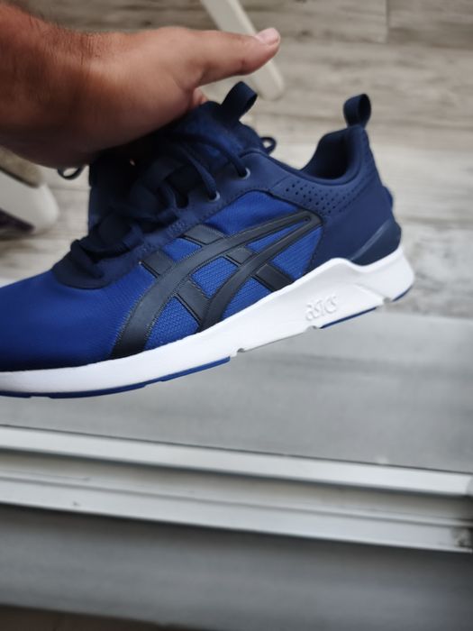 Vând Asics Gel Lyte Runner – noi, nepurtati - mărime 42 (bărbați)