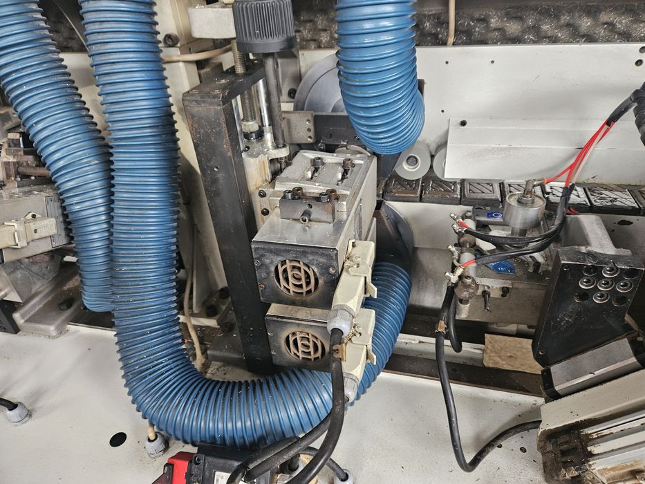 кантираща машина с предфрезоване