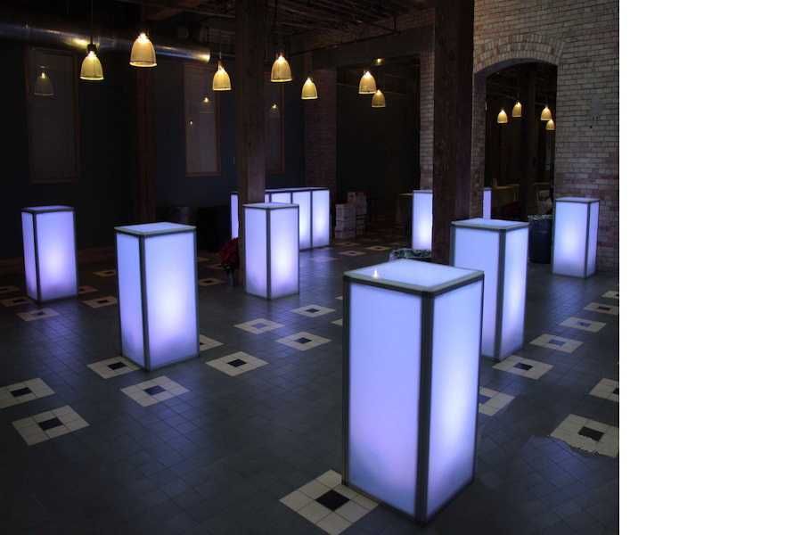 Mese led si cuburi led cu telecomanda