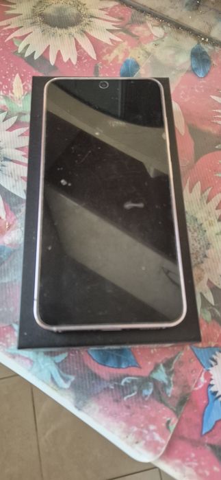 Продавам много запазен телефон s23 - 256 евро