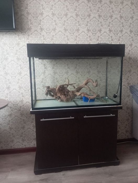 Продам аквариум 150л