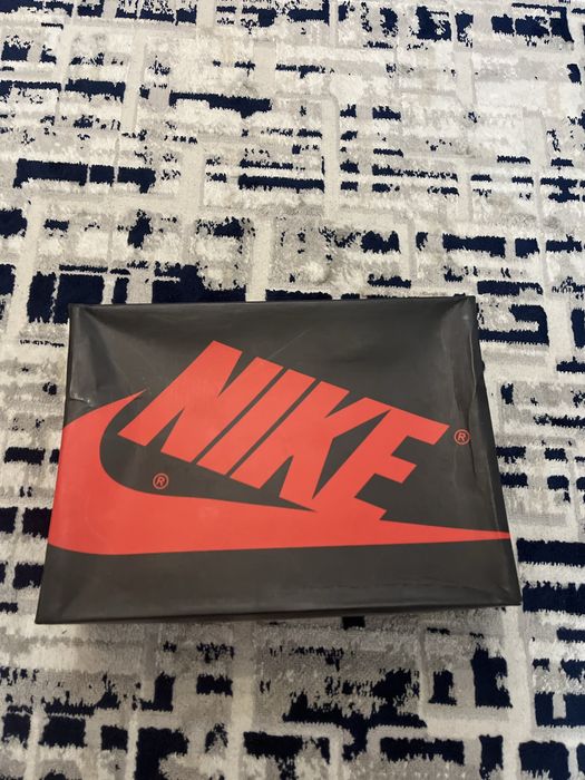 Продам Air Jordan 1 High panda