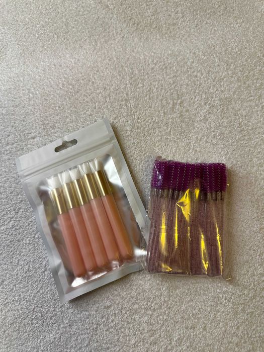 Цветни четчици за Мигли