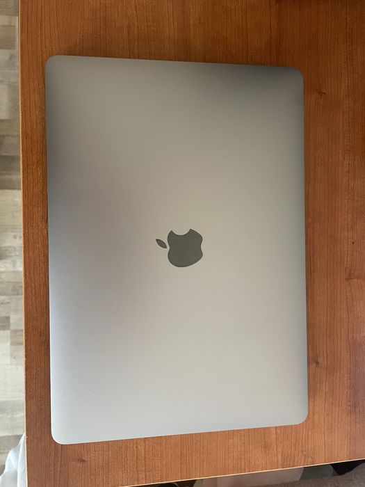 Macbook Air 2019 i5 8ram